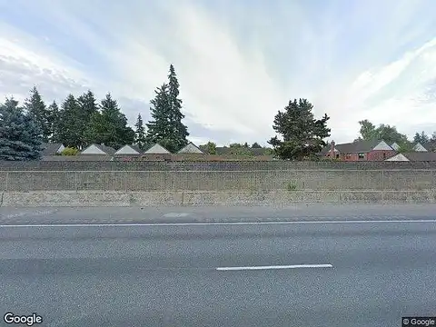 Ne Sacramento St, Portland, OR 97230