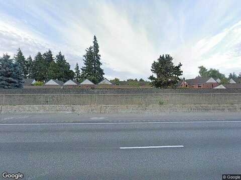 Ne Sacramento St, Portland, OR 97230