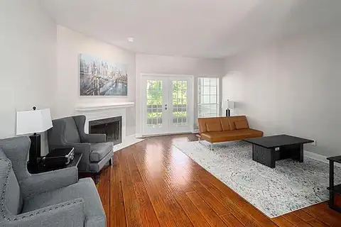 Royal Ln, Dallas, TX 75231