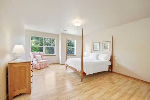 Mountain Meadows, ASHLAND, OR 97520