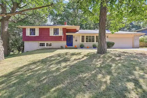 Sweetbriar, WAUKESHA, WI 53186
