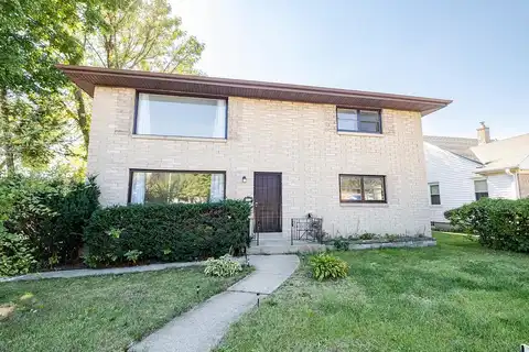 Villard, MILWAUKEE, WI 53218