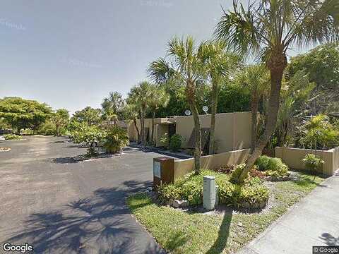 Kingsmoor, MIAMI LAKES, FL 33014