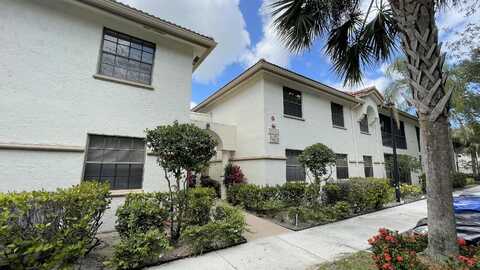 Brisata Cir, Boynton Beach, FL 33437