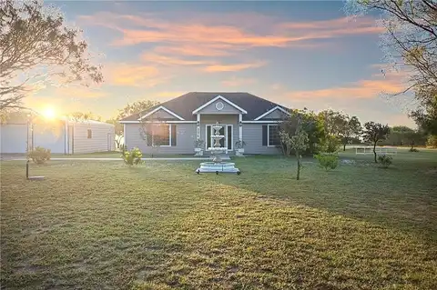 Wildwood Ln, Robstown, TX 78380