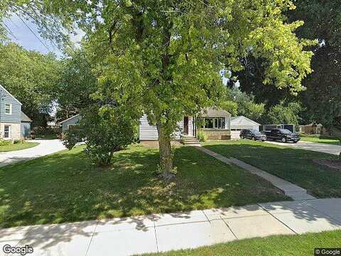 Nixon, HARTLAND, WI 53029