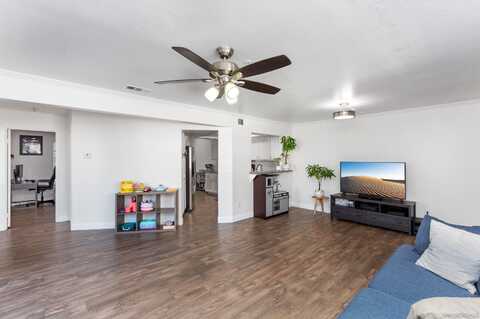 Bautista Ct, Oceanside, CA 92057