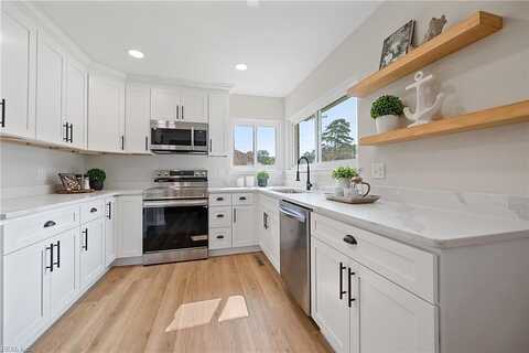 Kingsway, NORFOLK, VA 23518