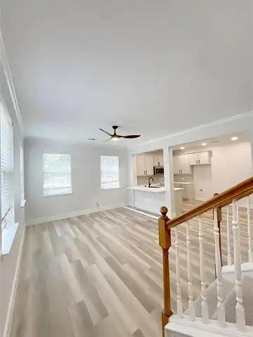 Kyndra, RICHARDSON, TX 75082