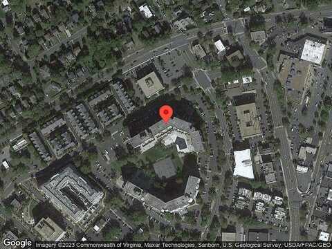 Fleetwood Rd, McLean, VA 22101