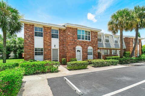 N Cypress Dr, Tequesta, FL 33469