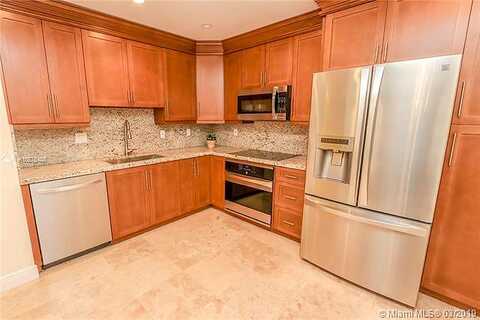 Crandon Blvd, Key Biscayne, FL 33149