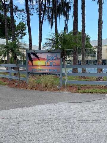 Sunset Rd, Tarpon Springs, FL 34689