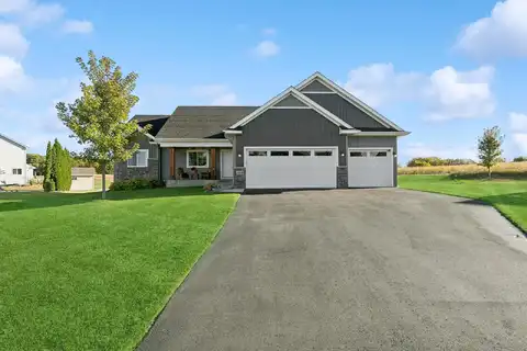 Kathryn, BUFFALO, MN 55313