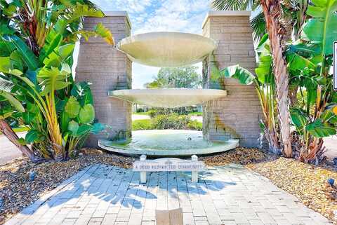 Imperial Point Dr W, Largo, FL 33774