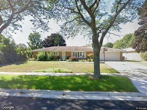 Antoine, PORT WASHINGTON, WI 53074