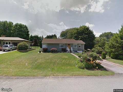 Woodlawn, LATROBE, PA 15650
