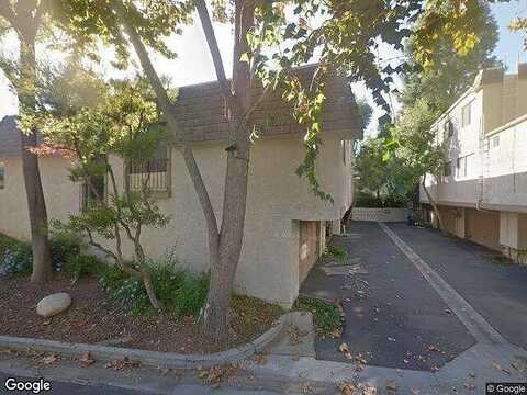 Shoup Ave, Woodland Hills, CA 91367