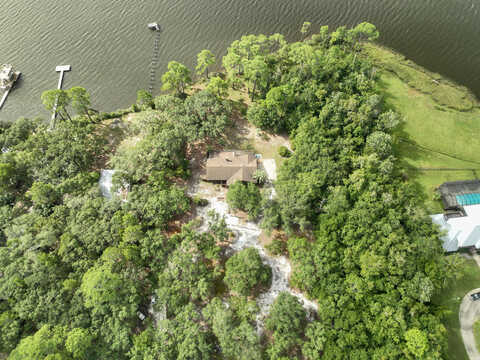 Holley Point, NAVARRE, FL 32566