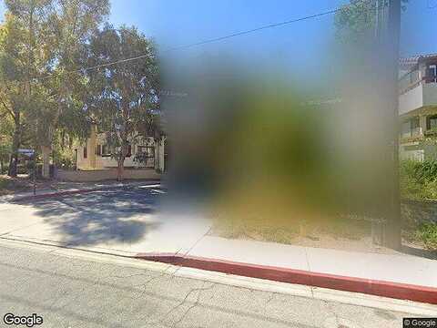 Tiffany Ln, Canyon Country, CA 91387
