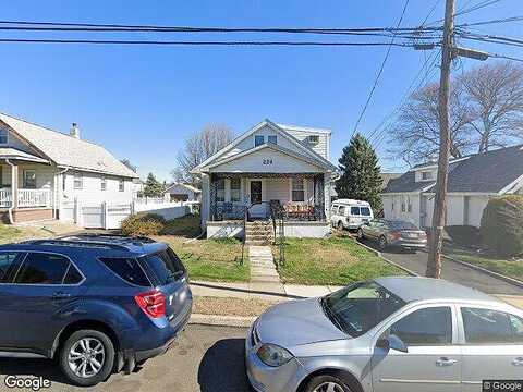 Warren St, Willow Grove, PA 19075