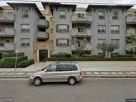 Moorpark St, Sherman Oaks, CA 91423