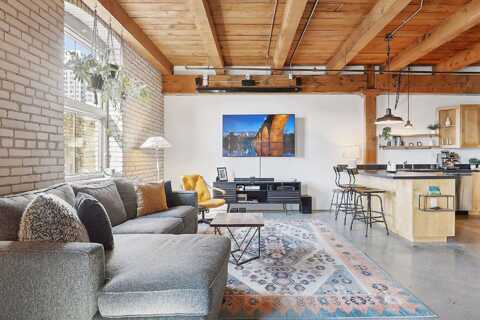 5Th St Ne, Minneapolis, MN 55413