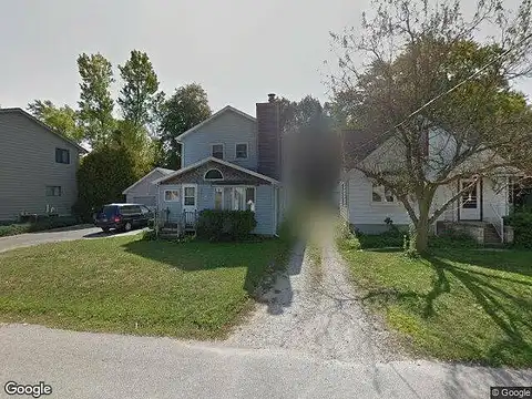 Woodland, PEWAUKEE, WI 53072