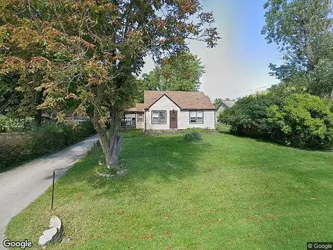 Oakton, PEWAUKEE, WI 53072