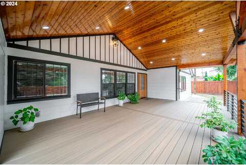 Club Meadow, PORTLAND, OR 97225