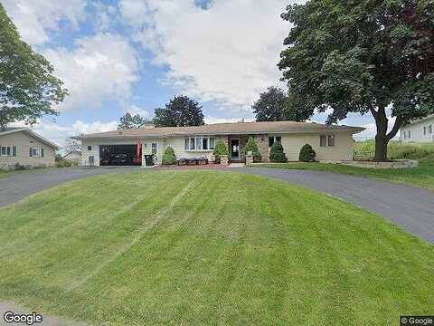 Hillcrest, BEAVER DAM, WI 53916