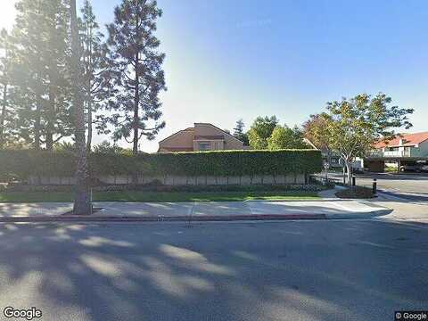 W Greentree Cir, Anaheim, CA 92804