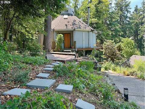 Dosch, PORTLAND, OR 97221