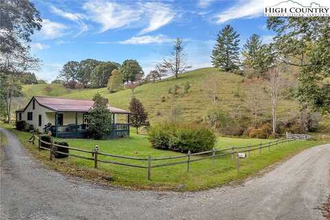 Roundhouse Road, Mouth of Wilson, VA 24363