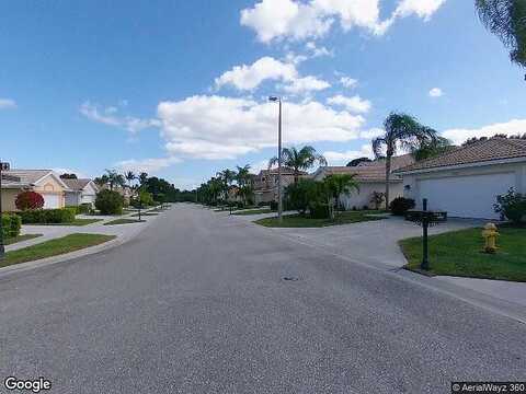 Castlelawn, NAPLES, FL 34113