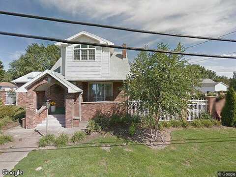 N Main St, Masontown, PA 15461