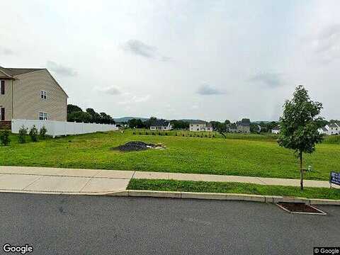 Rau Lane #6, Palmer, PA 18045