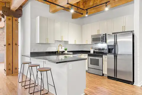 E Reservoir Avenue #104, Milwaukee, WI 53212