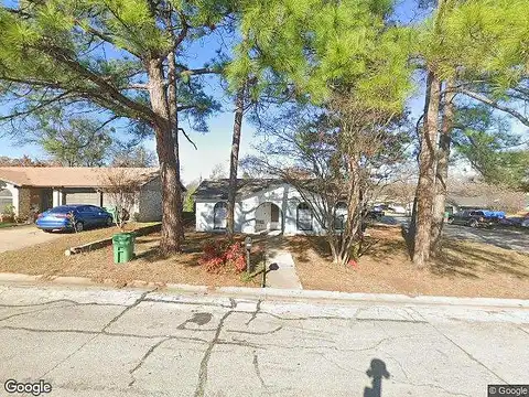 Oaktree Dr, Denton, TX 76209