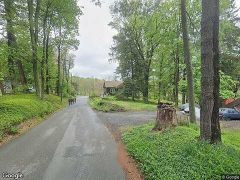 Station Rd, Cheyney, PA 19319