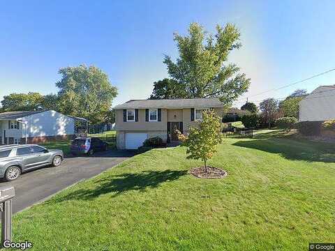 Bainbridge Dr, Aliquippa, PA 15001