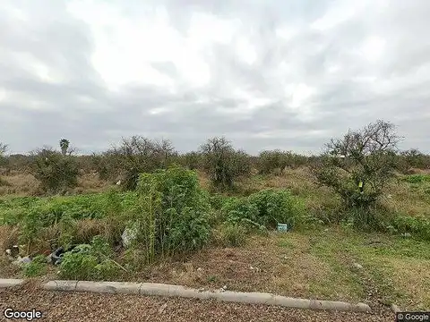 E Boxwood St, San Juan, TX 75616