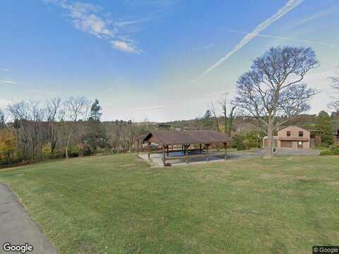 W Newton Rd(Thomas School Rd), Greensburg, PA 15601