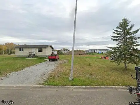 Garfield St Se, Warroad, MN 56763
