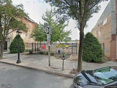 Rine Dr, Shippensburg, PA 17257