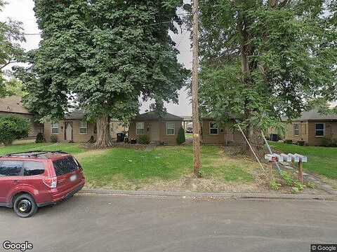 E Oak St, Walla Walla, WA 99362