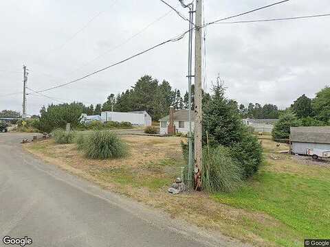 N Pl, Long Beach, WA 98631