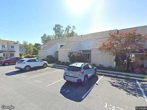 Roskeen Ct, Phoenixville, PA 19460