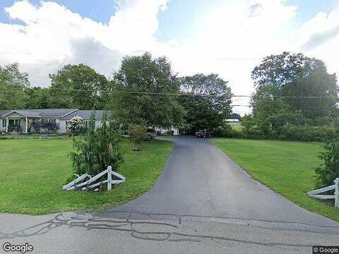 Hollis Rd, Meadville, PA 16335