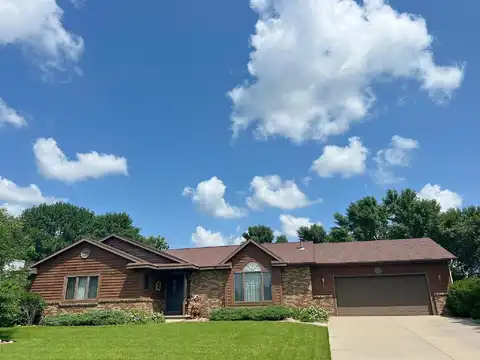 11Th Avenue, Waseca, MN 56093